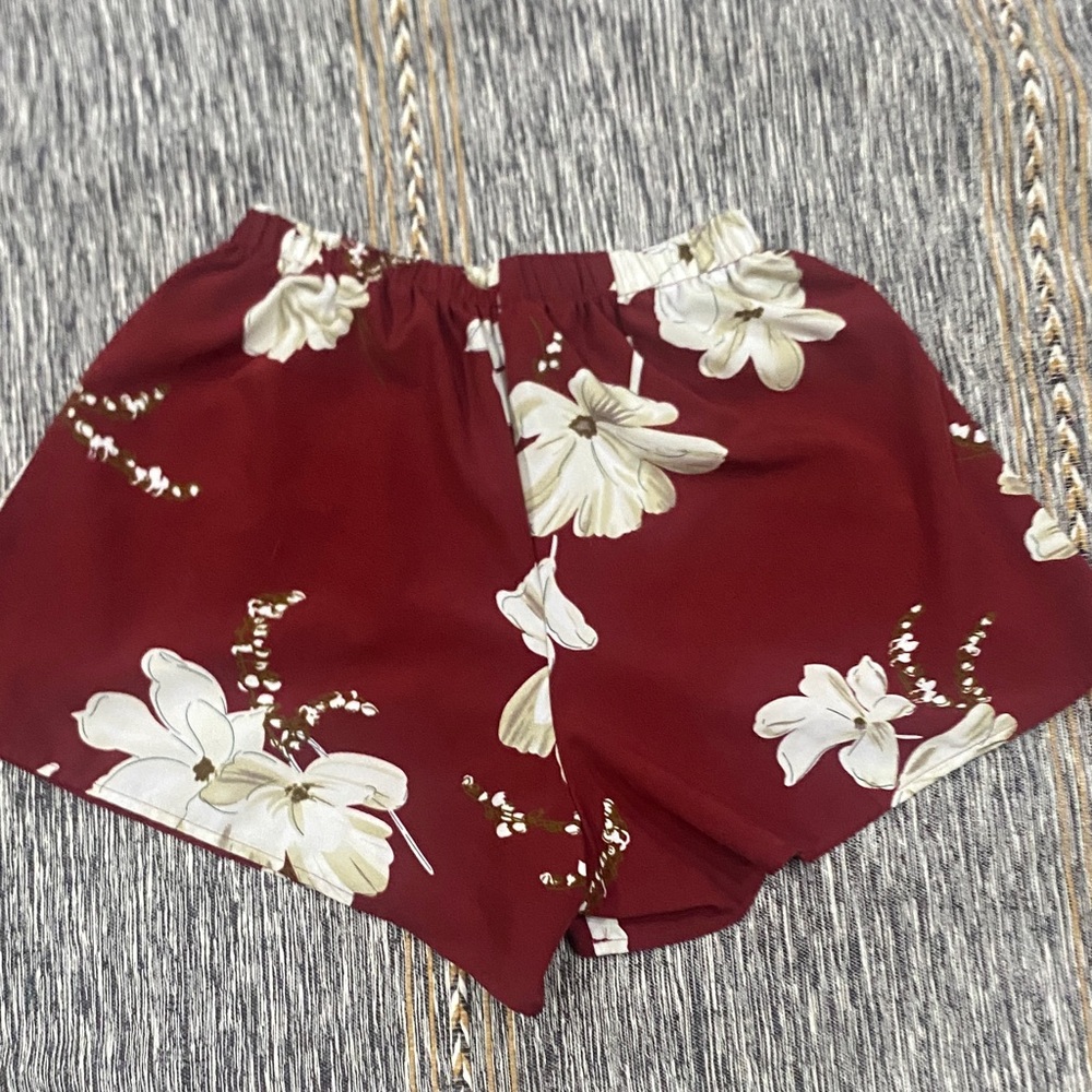 SHEIN Maroon Floral High Waist Shorts